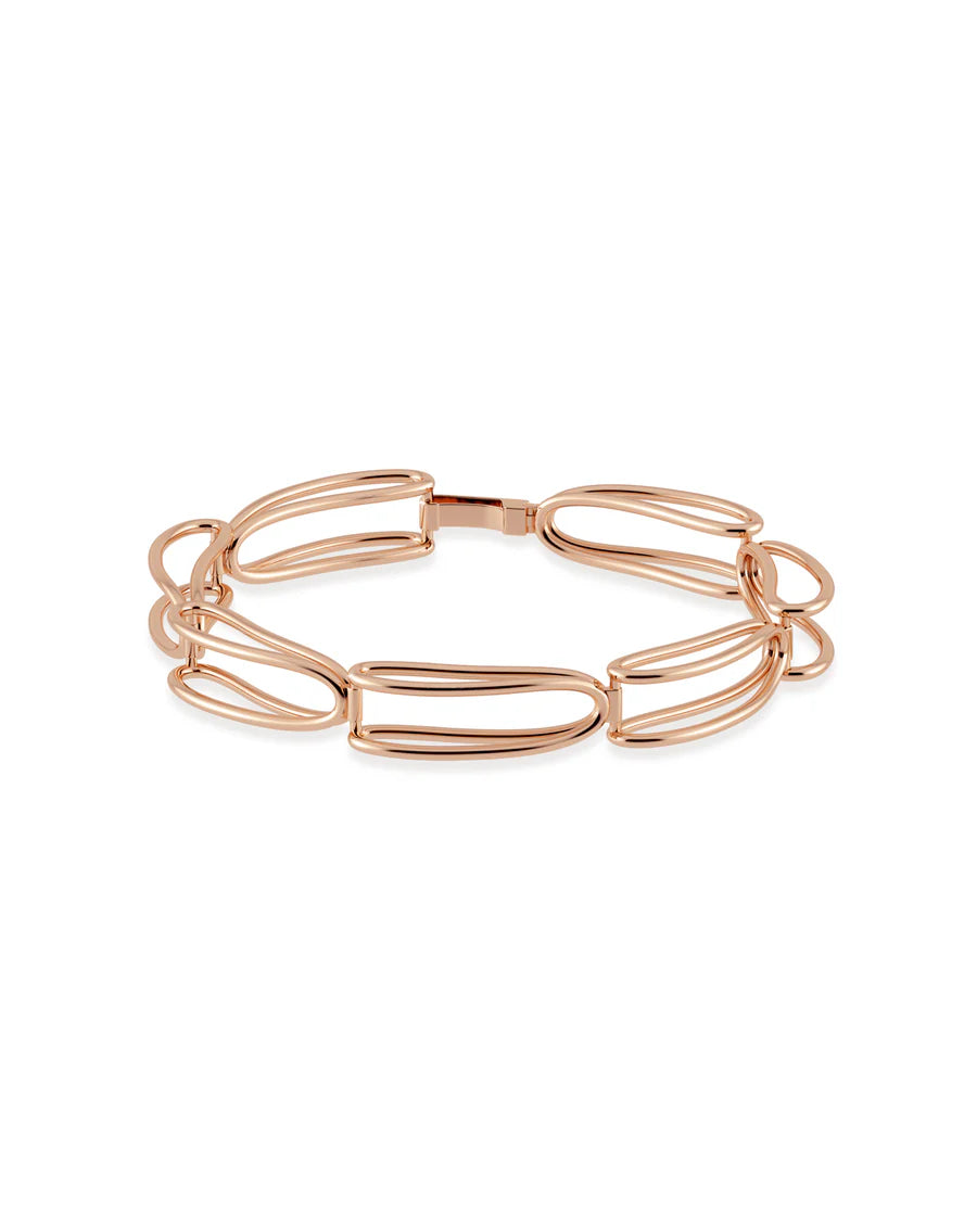 Rosario Navia Mara Folded Link Bracelet I in rose gold on white background