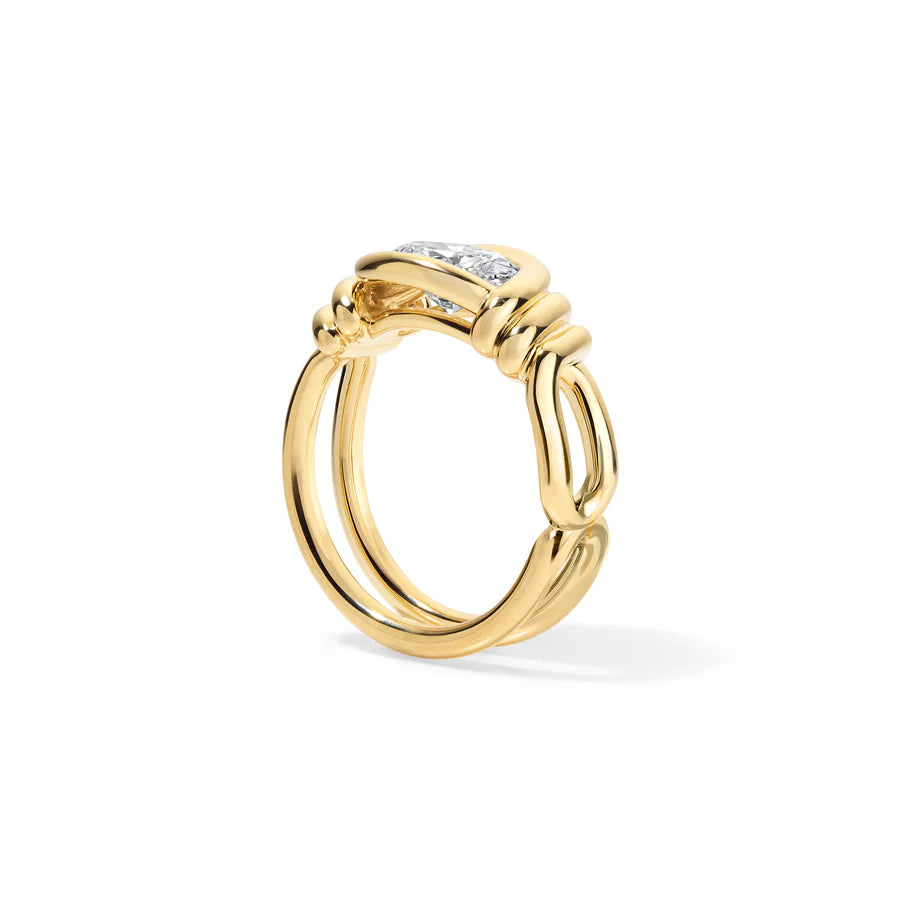 Rosario Navia Twist Link Pear Diamond Ring in yellow gold on white background on another position