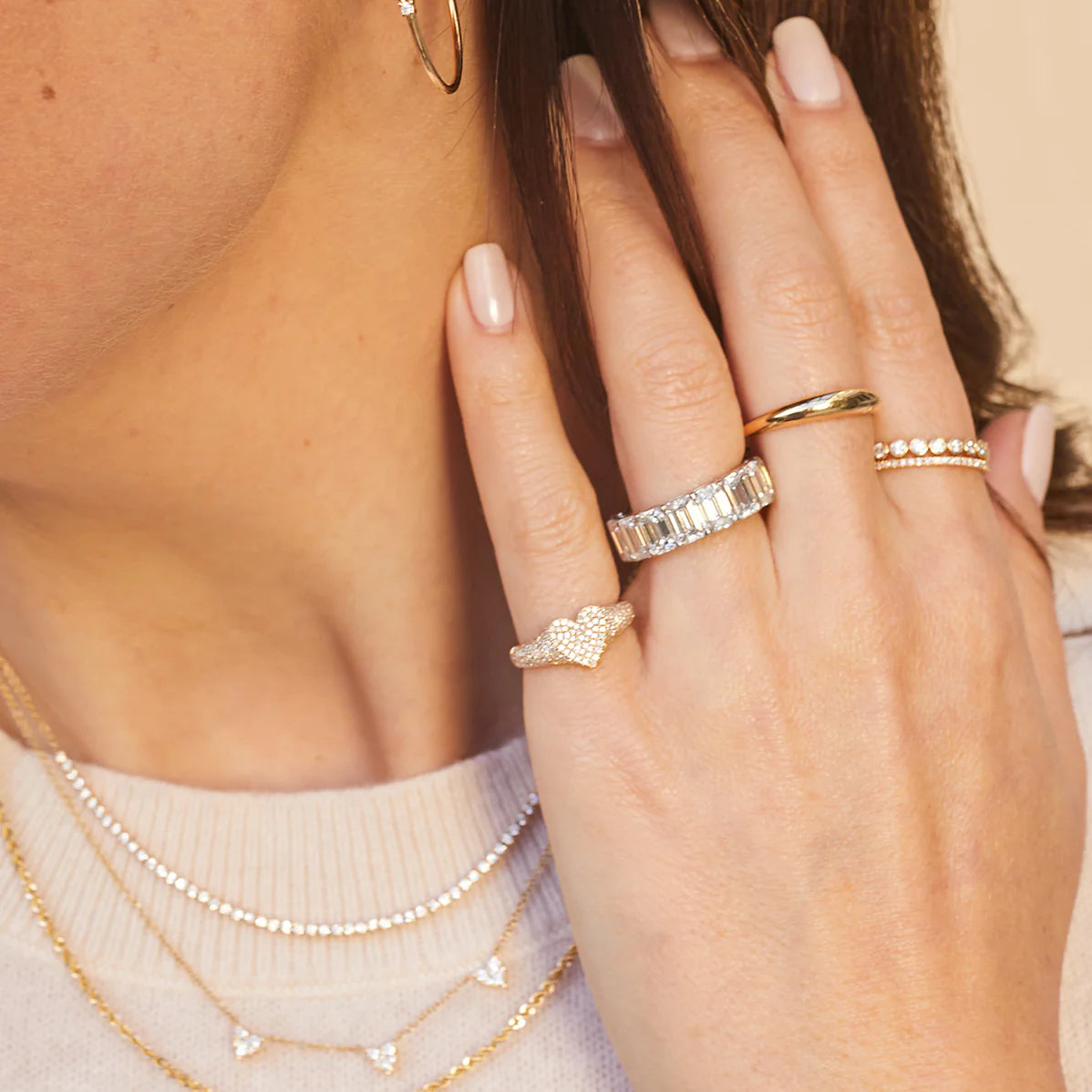 EF-Collection Diamond Heart Signet Ring in yellow gold styled on models hand