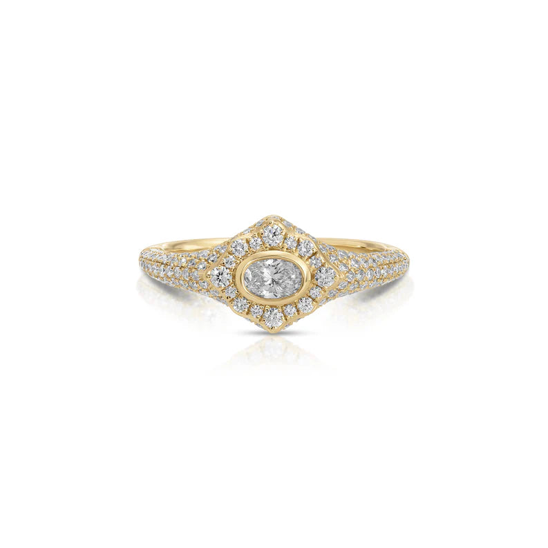 EF-Collection Oval Diamond Daphne Signet Ring in yellow gold on white background