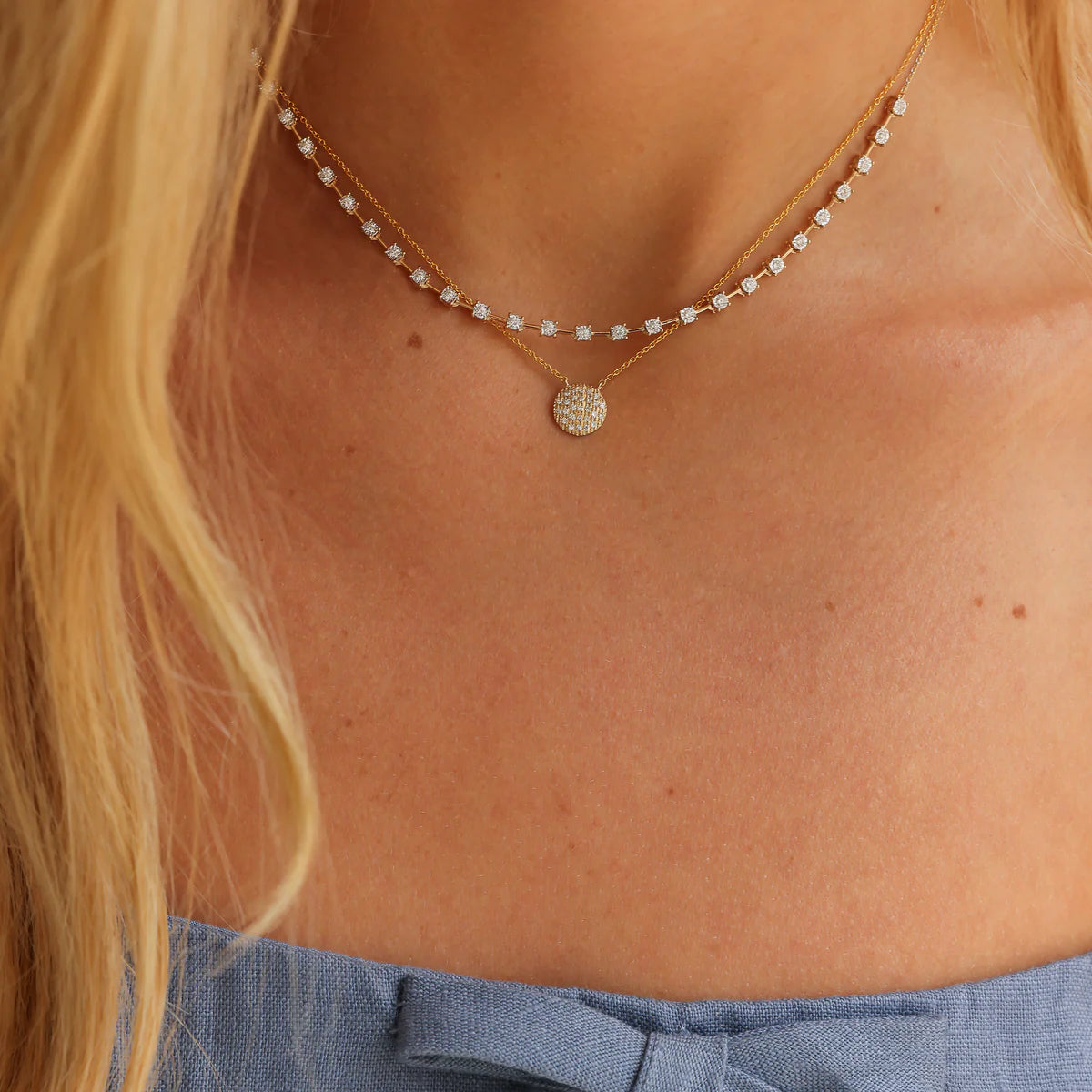 close up of Dana Rebecca Designs Lauren Joy Medium Disc Necklace in Yellow Gold