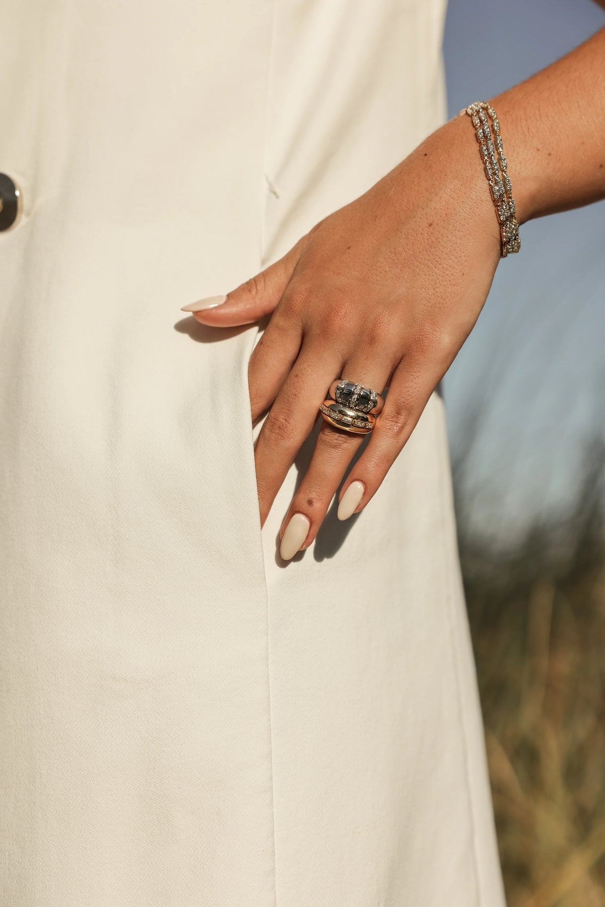 Onirikka Glimmer Diamond Dome Ring
