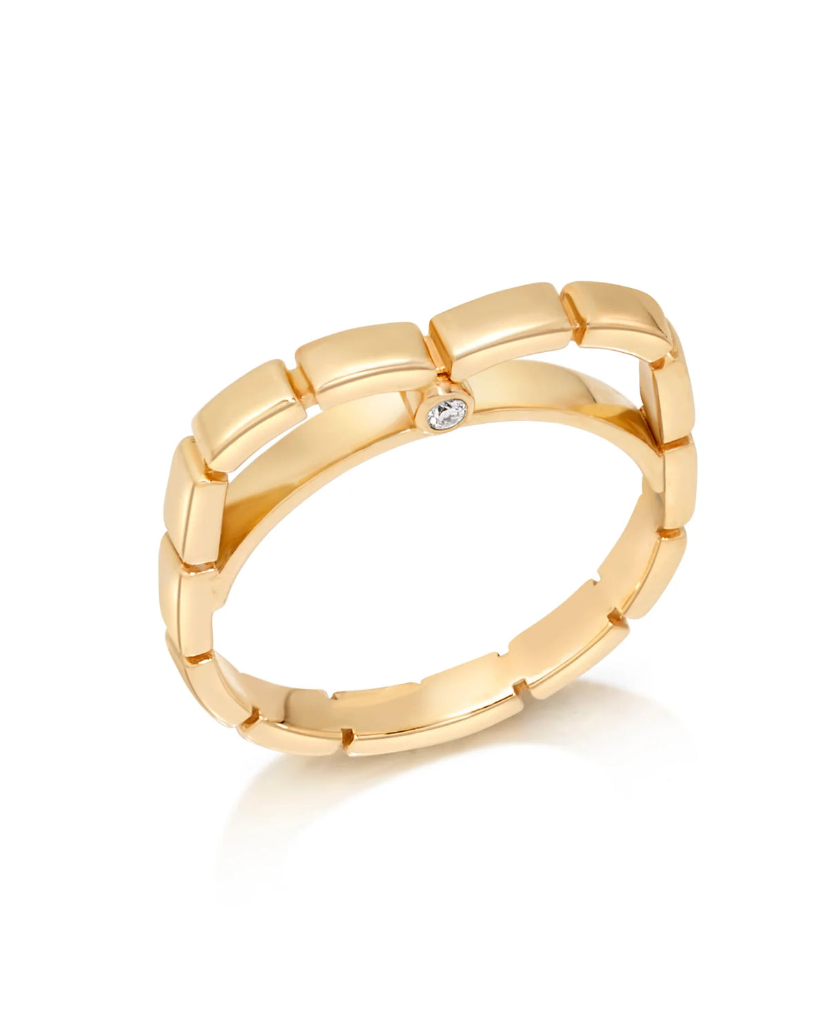 product shot of onirikka Diamond Heart Ring in yellow gold on a white background