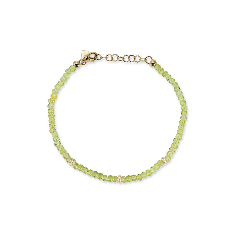 EF-Collection Birthstone Bead Bracelet In Peridot in yellow gold on white background 