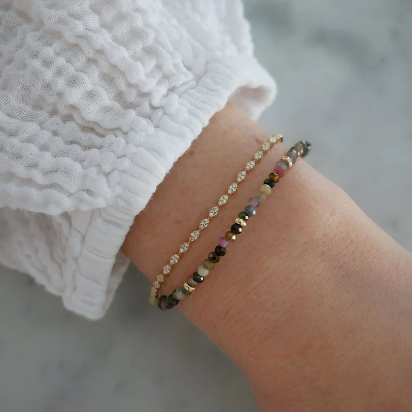 EF-Collection Birthstone Bead Bracelet In Tourmaline in yellow gold on models wrist 