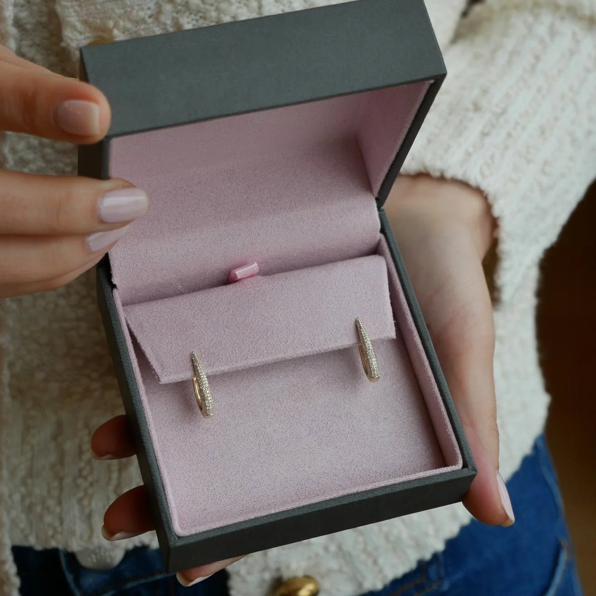 EF-Collection Diamond Maeve Hoop Earrings in yellow gold on gift box 