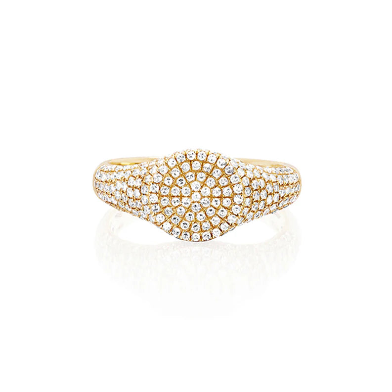 EF-Collection Diamond Signet Ring in yellow gold on white background 