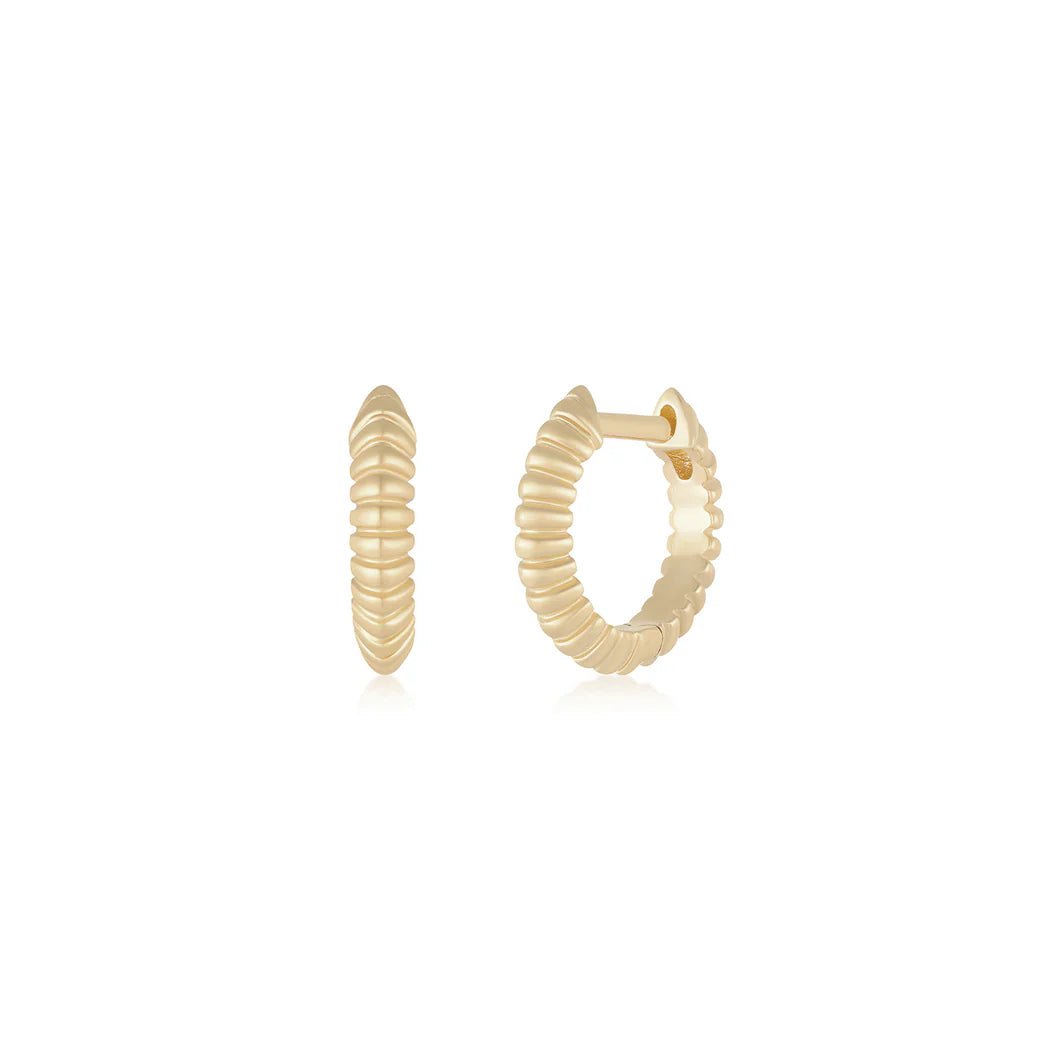 EF-Collection Gold Fluted Knife Edge Mini Huggie Earrings in yellow gold on white background 