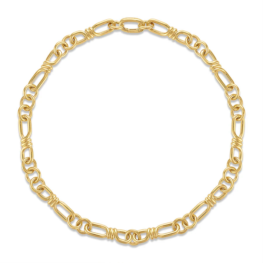 Rosario Navia Twist Necklace in yellow gold on white background 