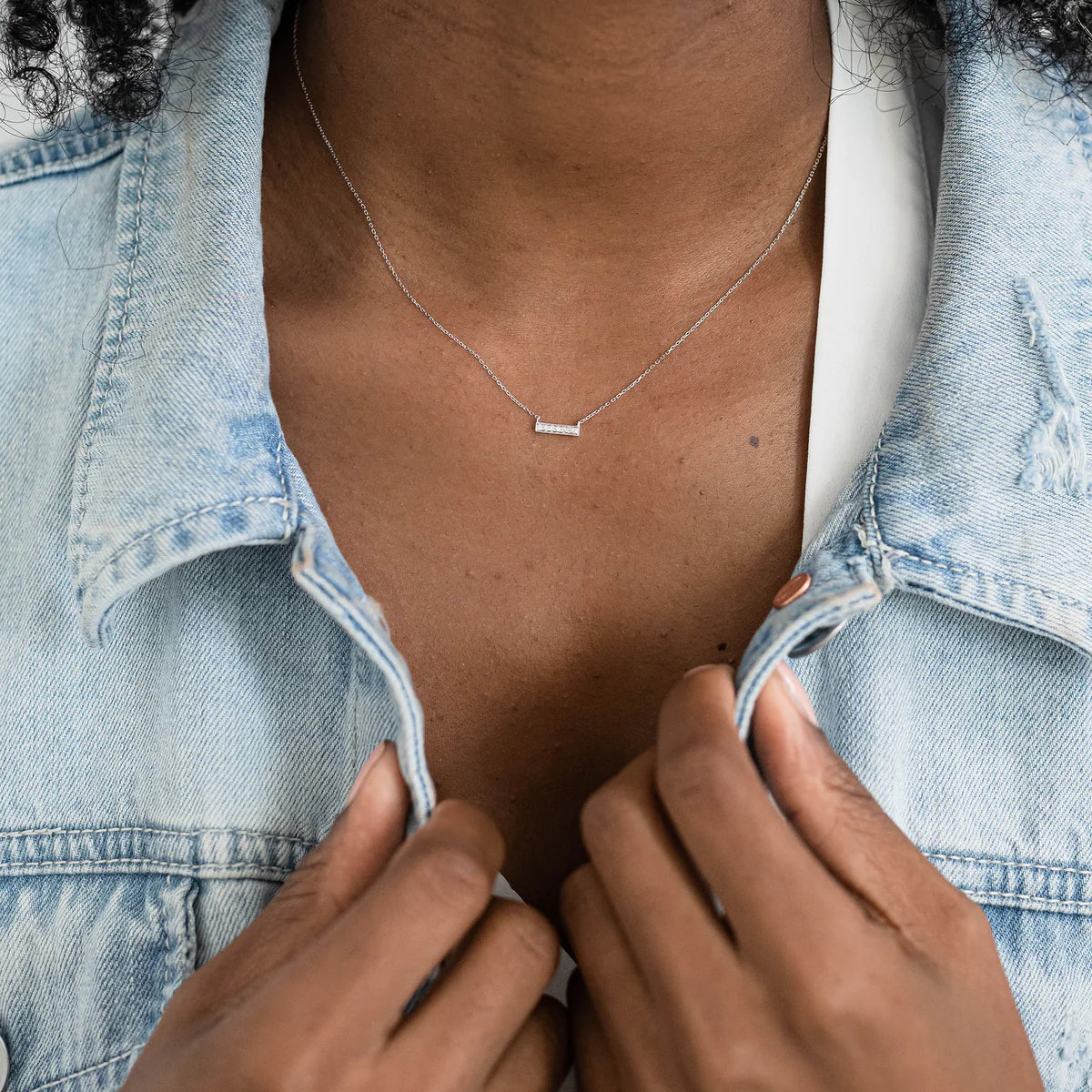 Close up of Dana Rebecca Designs Sylvie Rose Bar necklace white Gold 